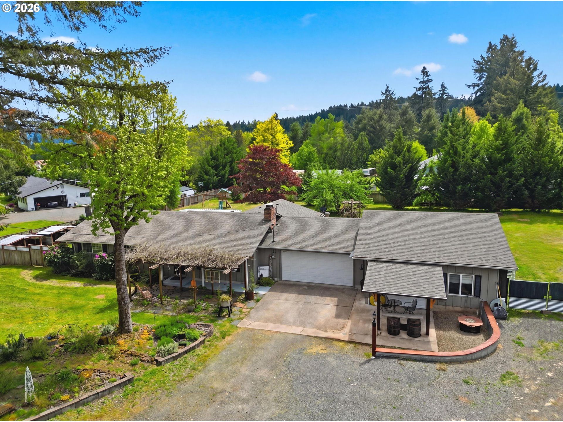 37148 Parsons Creek Road Springfield, OR 97478 - Photo 2 of 39 Gallery Image 2