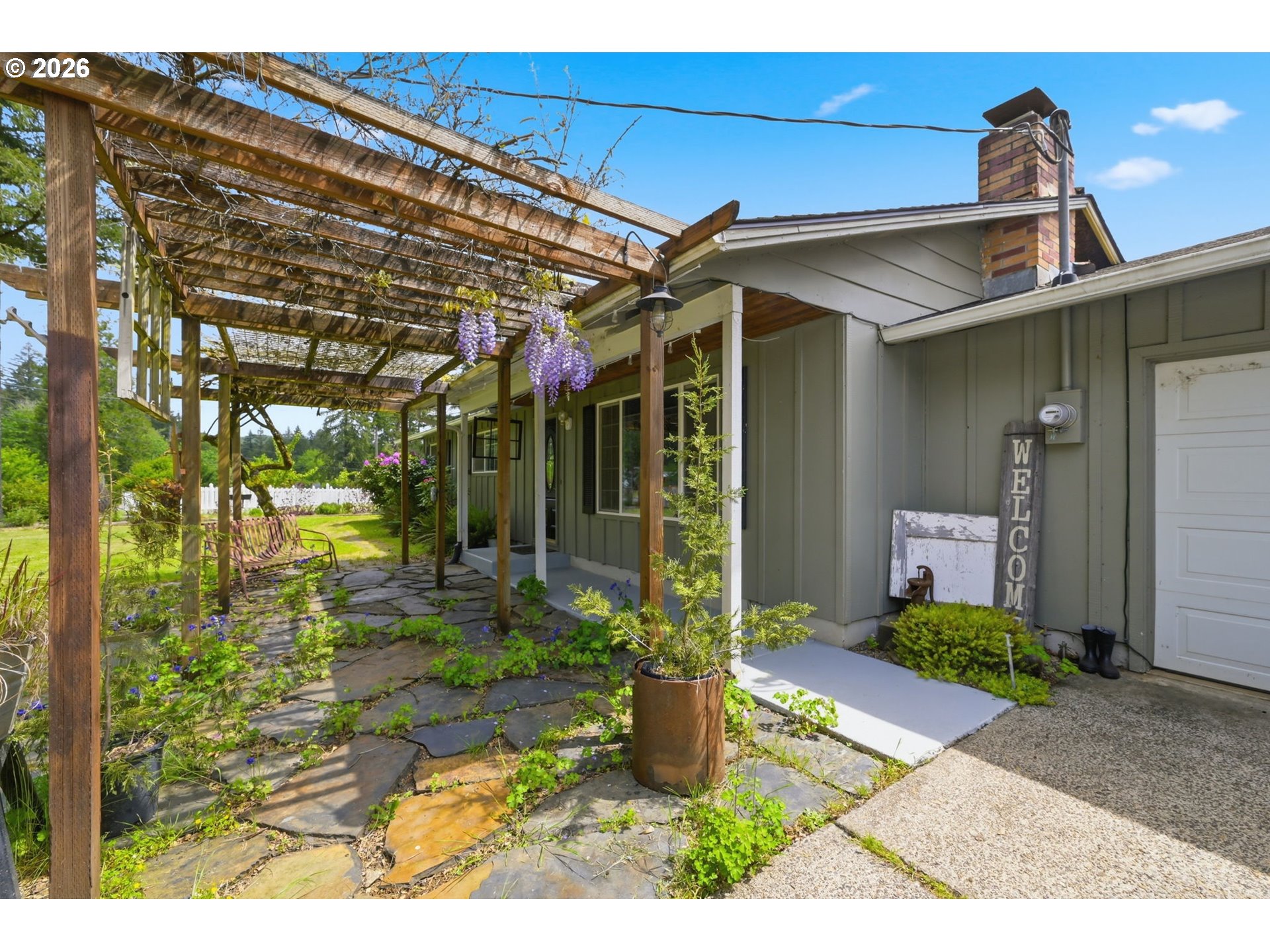 37148 Parsons Creek Road Springfield, OR 97478 - Photo 3 of 39 Gallery Image 3