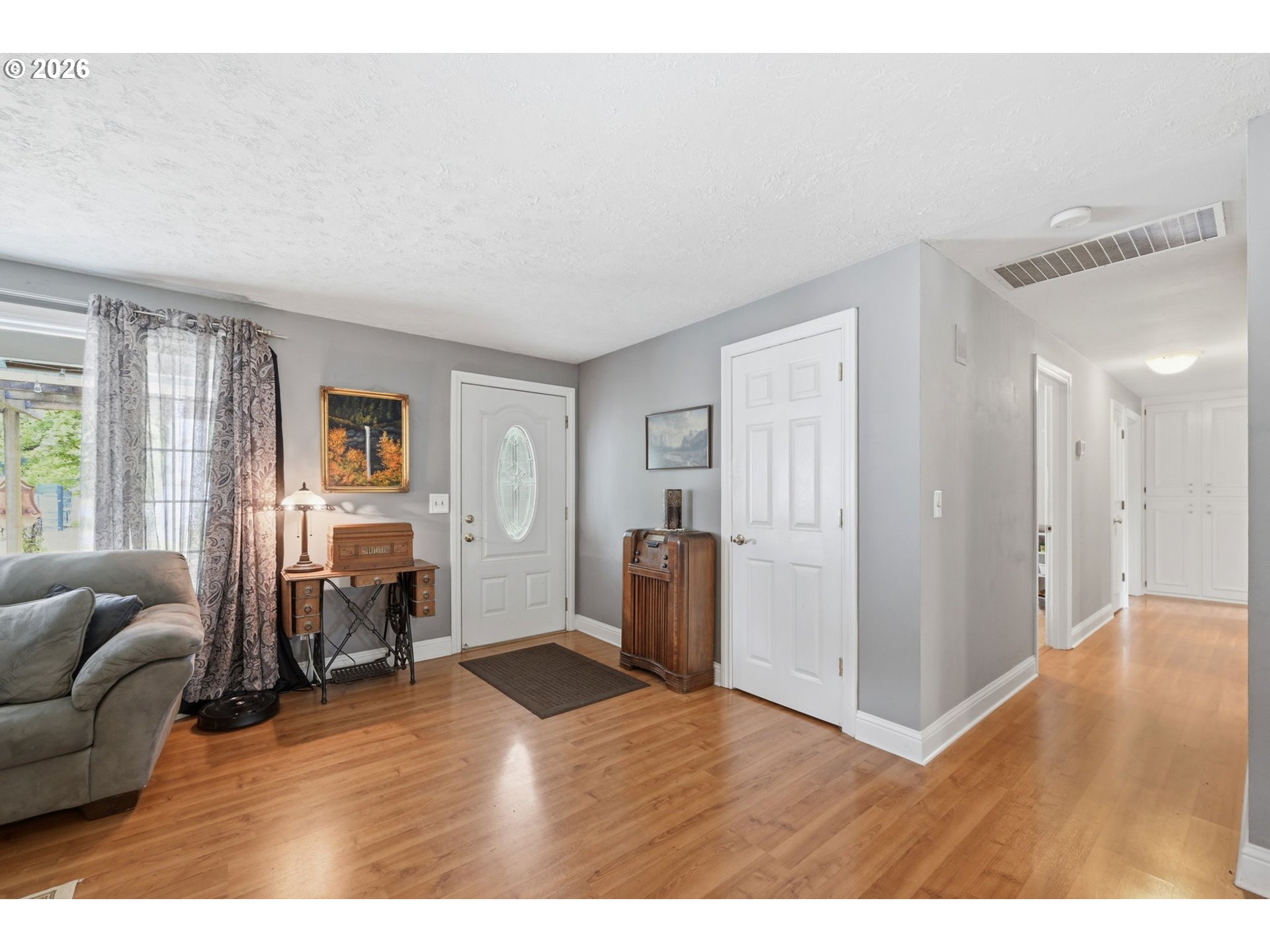 37148 Parsons Creek Road Springfield, OR 97478 - Photo 4 of 39 Gallery Image 4