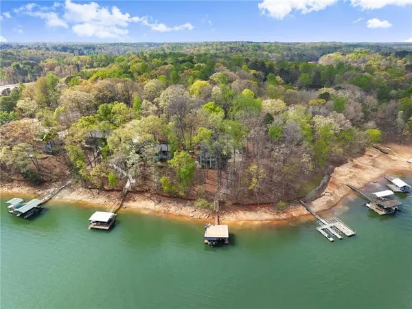 $1,100,000 | 103 Tugalo Point, Lavonia, GA 30553