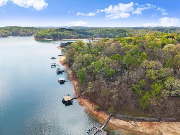 $1,100,000 | 103 Tugalo Point, Lavonia, GA 30553