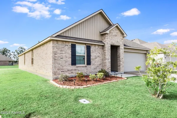 $269,000 | 101 Nova Lake Drive, Duson, LA 70529