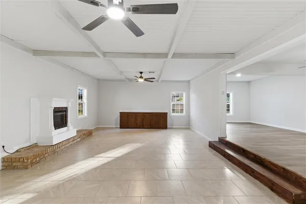 $2,200 | 452 Scenic Drive, Ville Platte, LA 70586