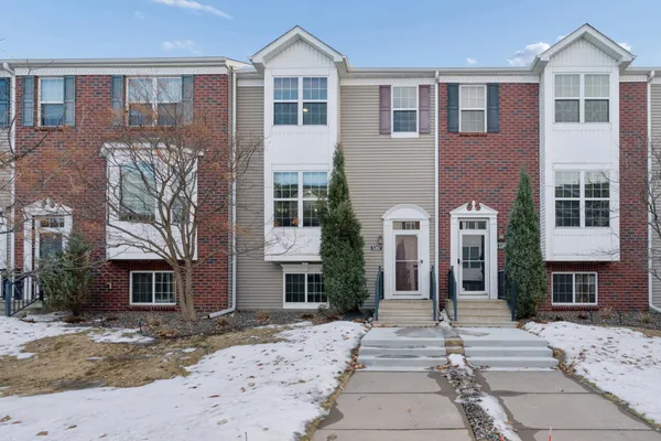 $337,000 | 5207 Scott Lane, Robbinsdale, MN 55422