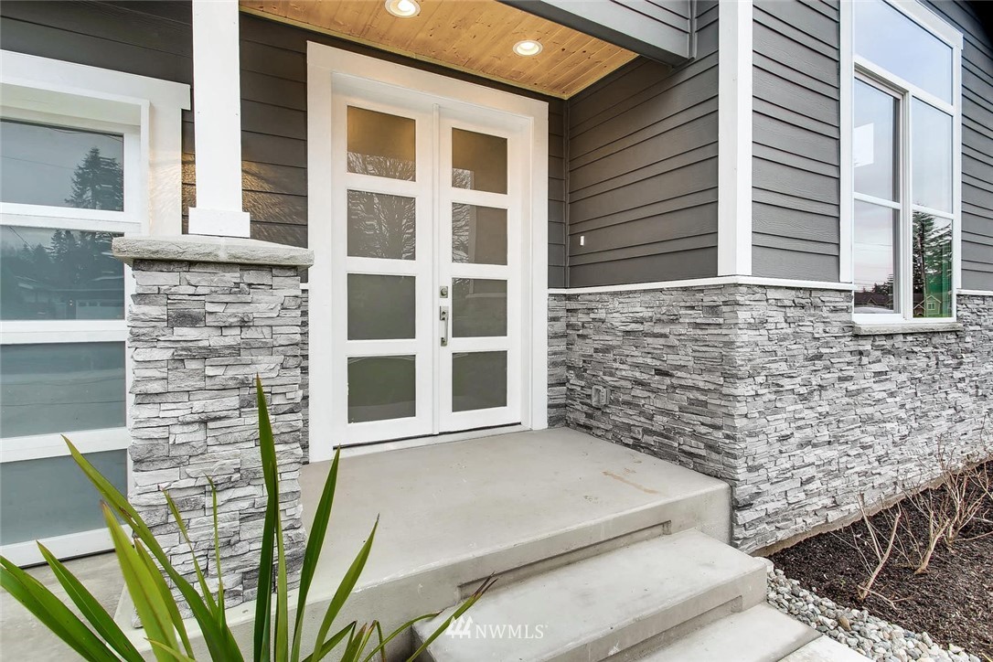 21519 1st Avenue West Bothell, WA 98021 - Photo 2 of 25