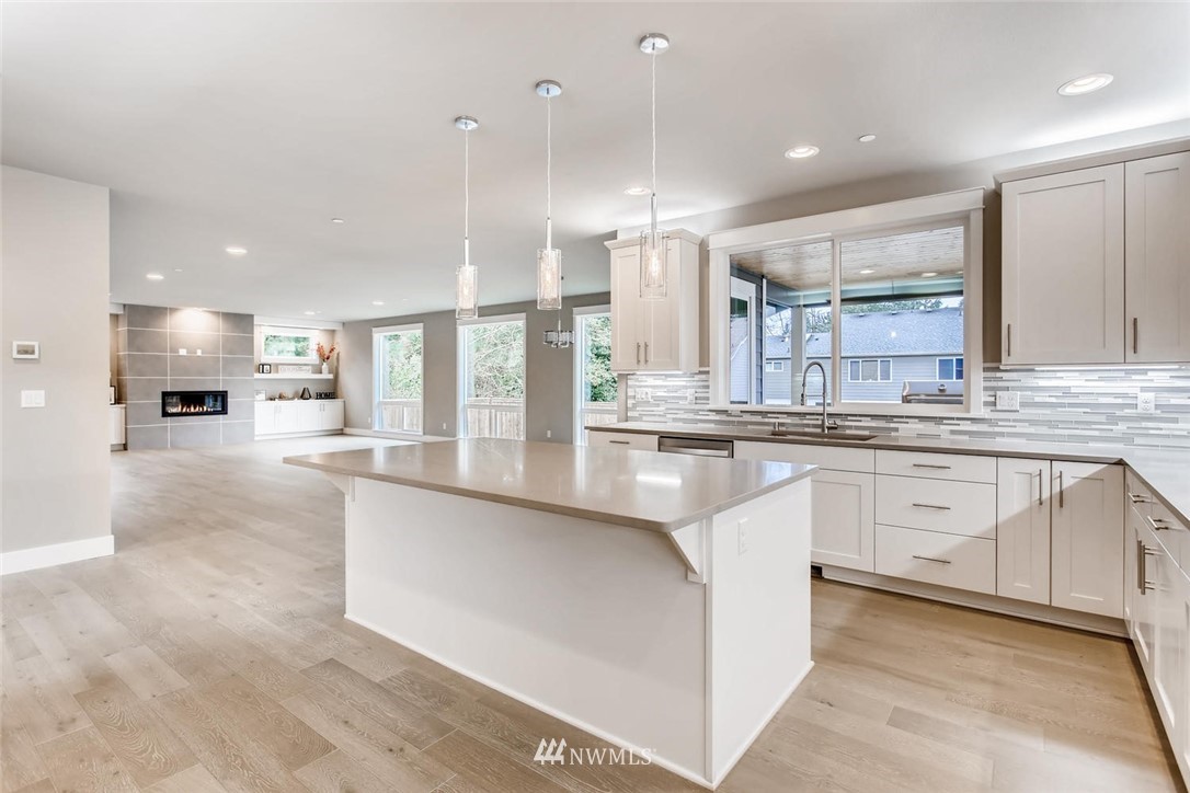 21519 1st Avenue West Bothell, WA 98021 - Photo 5 of 25