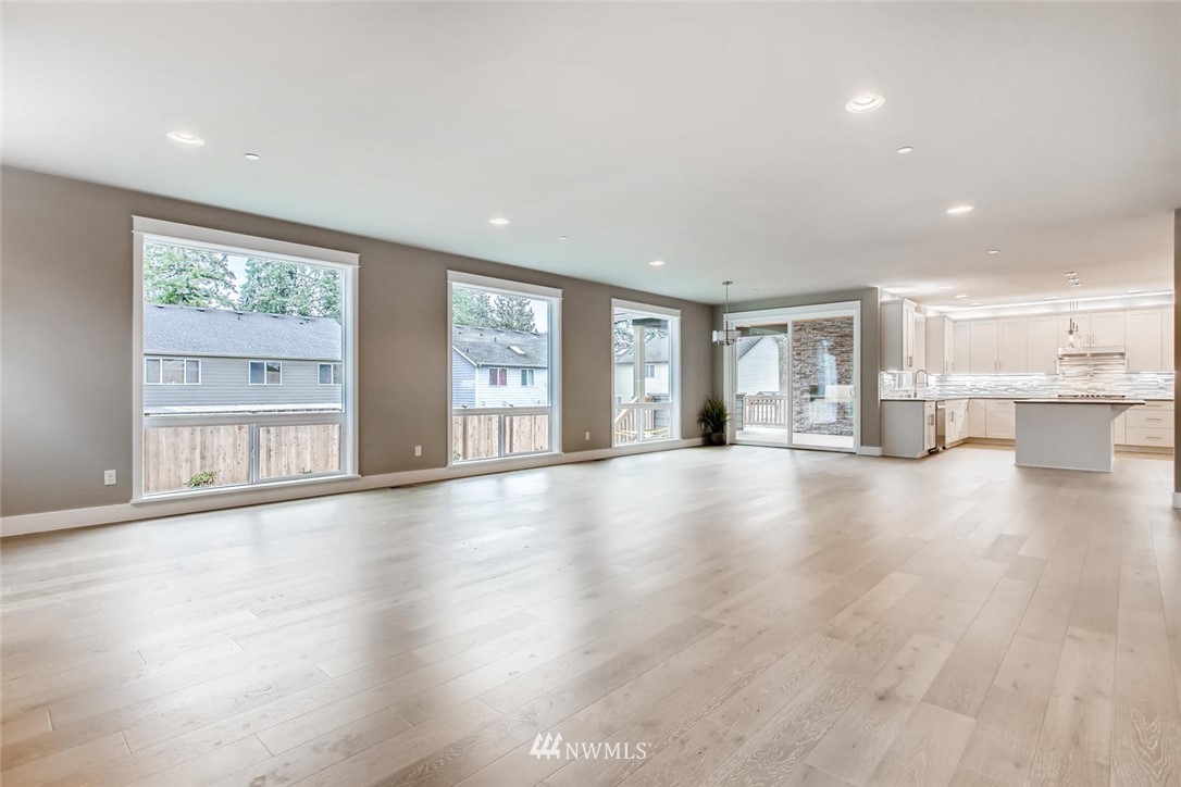 21519 1st Avenue West Bothell, WA 98021 - Photo 9 of 25