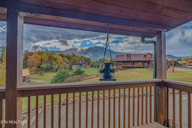 $799,900 | 3452 Cove Meadows Drive, Sevierville, TN 37862