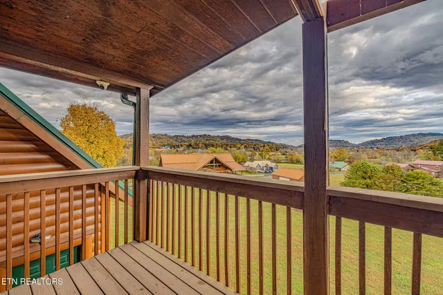 $799,900 | 3452 Cove Meadows Drive, Sevierville, TN 37862