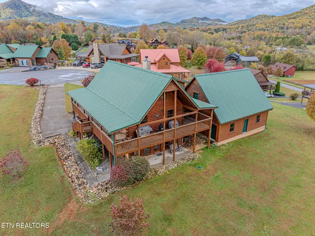 $799,900 | 3452 Cove Meadows Drive, Sevierville, TN 37862