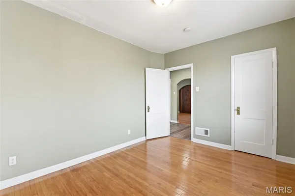 $325,000 | 5042 Tholozan Avenue, Unit 5042 & 5042A, St. Louis, MO 63109