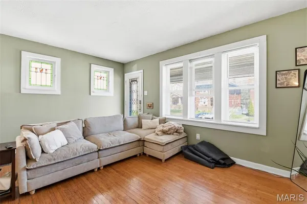 $325,000 | 5042 Tholozan Avenue, Unit 5042 & 5042A, St. Louis, MO 63109