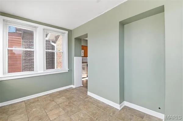 $325,000 | 5042 Tholozan Avenue, Unit 5042 & 5042A, St. Louis, MO 63109