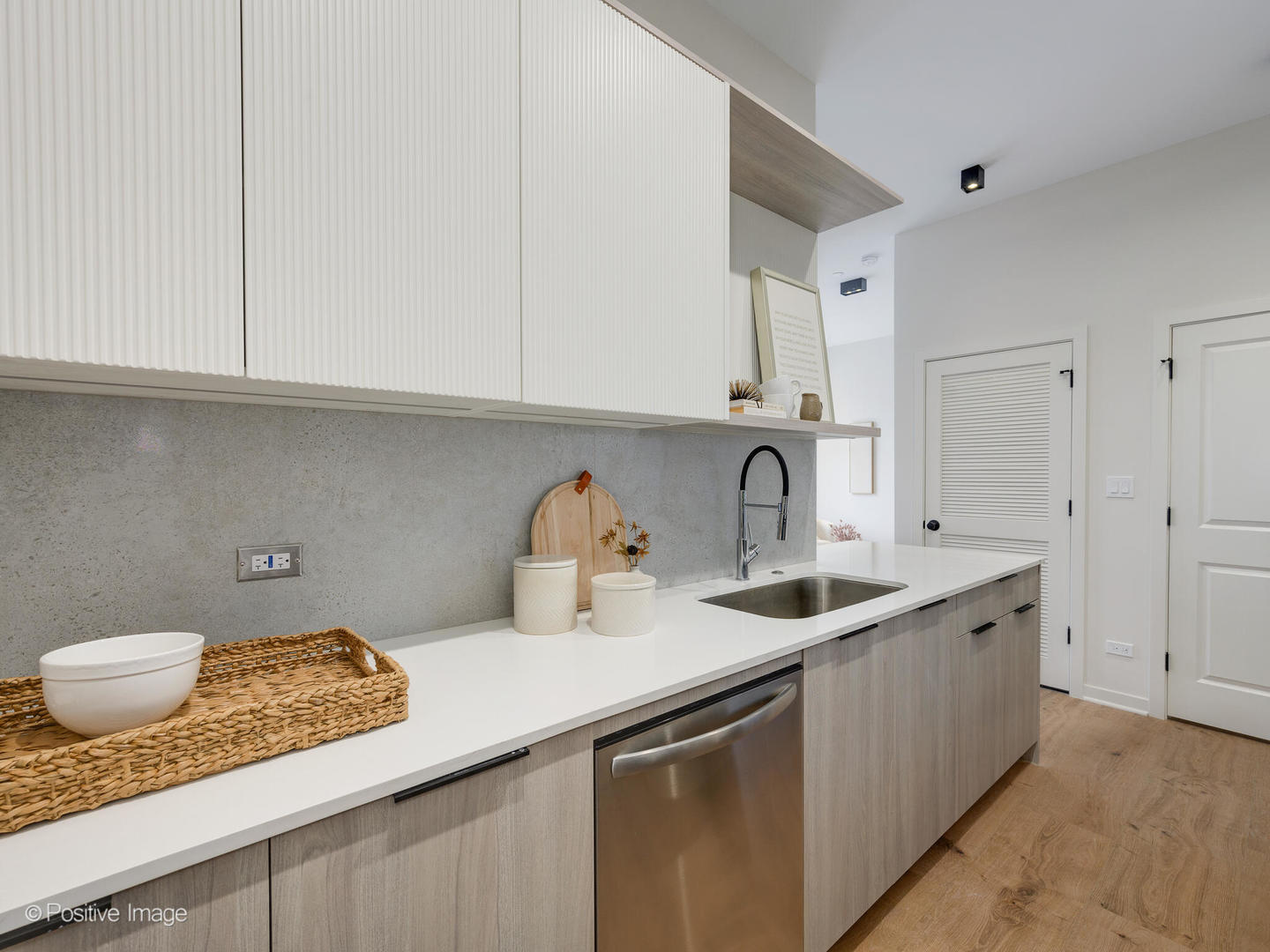 2801 Thatcher Avenue, Unit 304 River Grove, IL 60171 - Photo 5 of 33