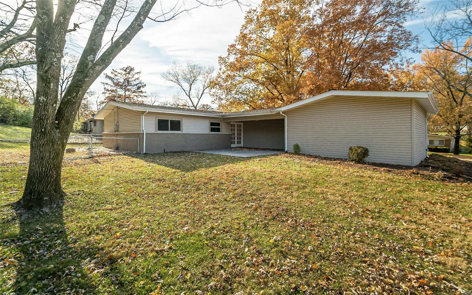 39 Riviera Court St. Louis, MO 63146 - Photo 3 of 30 Gallery Image 3