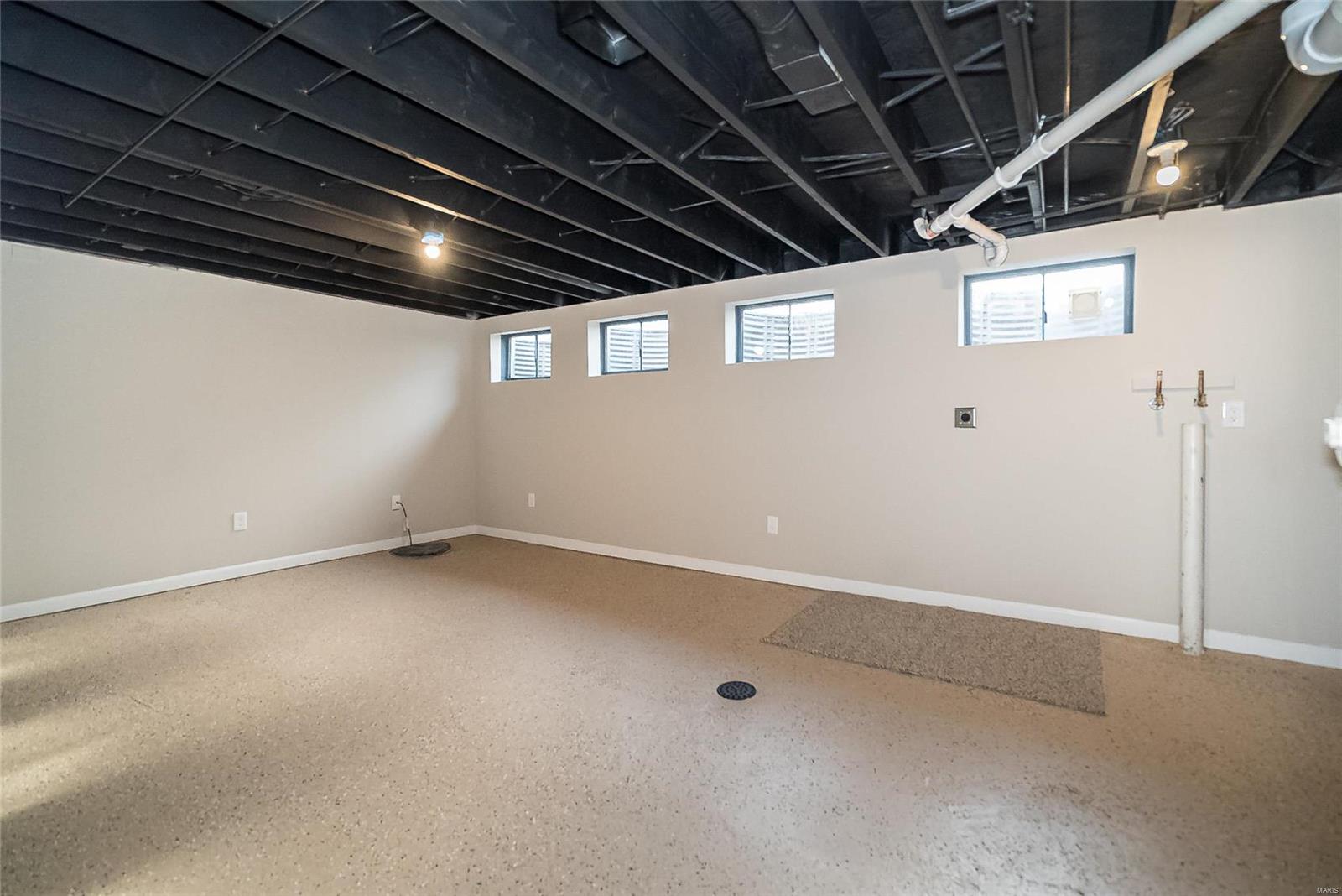 39 Riviera Court St. Louis, MO 63146 - Photo 26 of 30 Gallery Image 26
