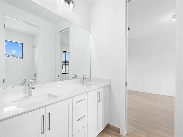 a close up of a bathtub curtain