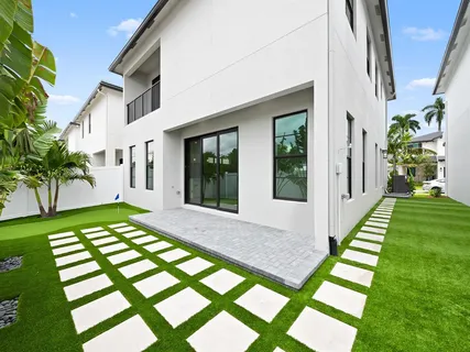 $1,099,000 | 1421 Southwest 23rd Court, Fort Lauderdale, FL 33315