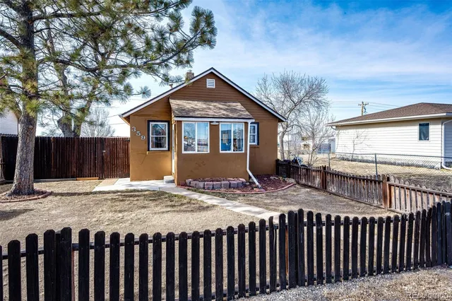$295,000 | 359 South Sherman Street, Byers, CO 80103