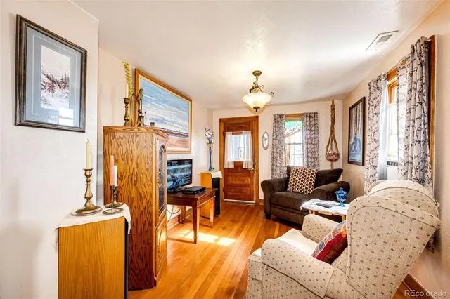 $295,000 | 359 South Sherman Street, Byers, CO 80103