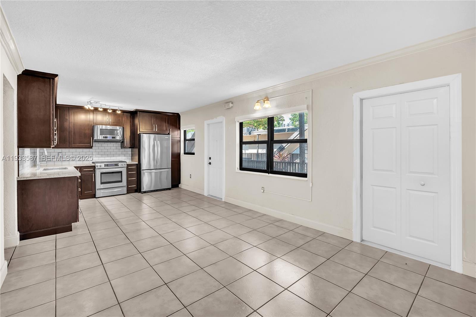 3265 Virginia Street, Unit 21 Miami, FL 33133 - Photo 4 of 17