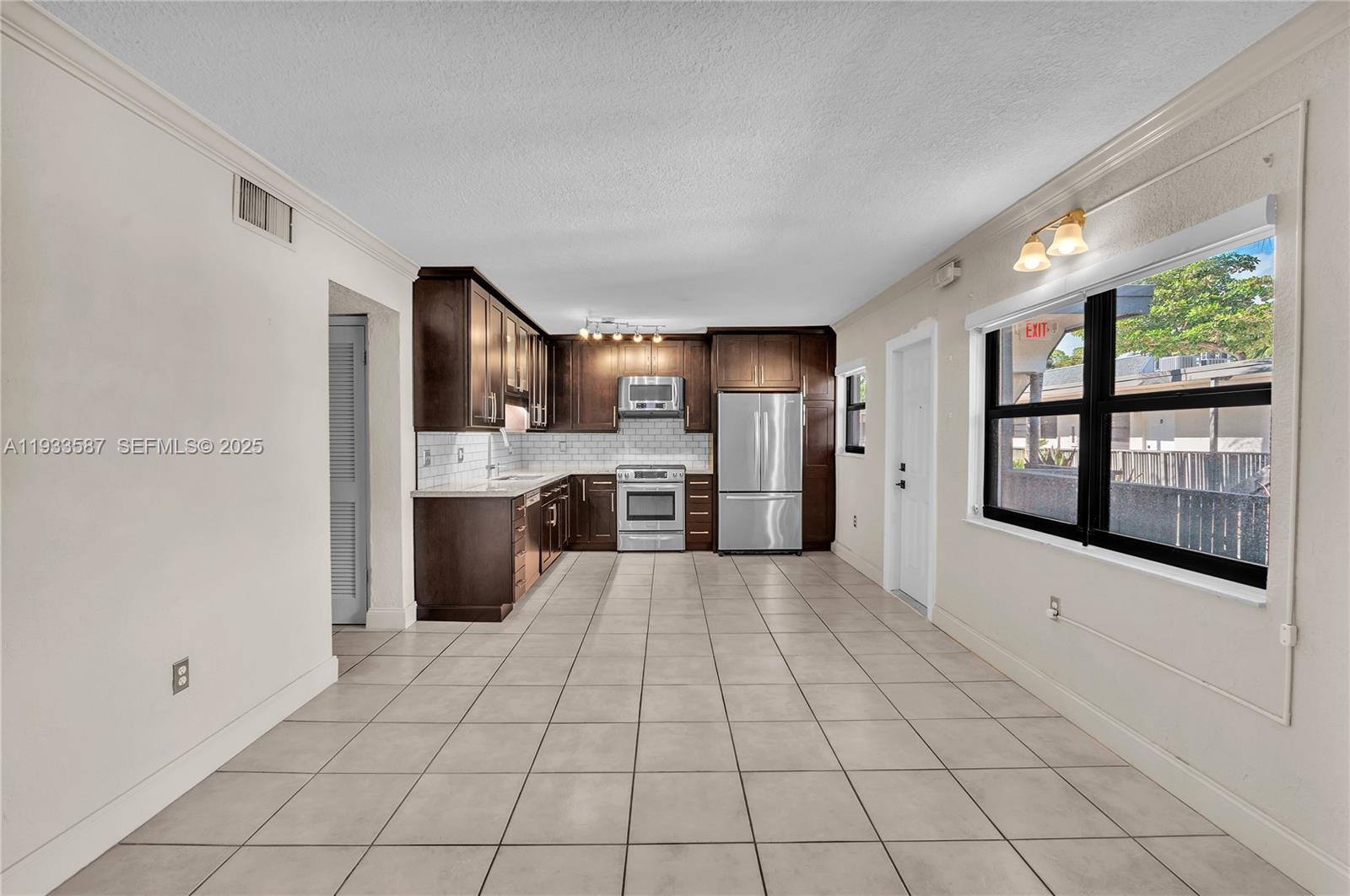 3265 Virginia Street, Unit 21 Miami, FL 33133 - Photo 5 of 17