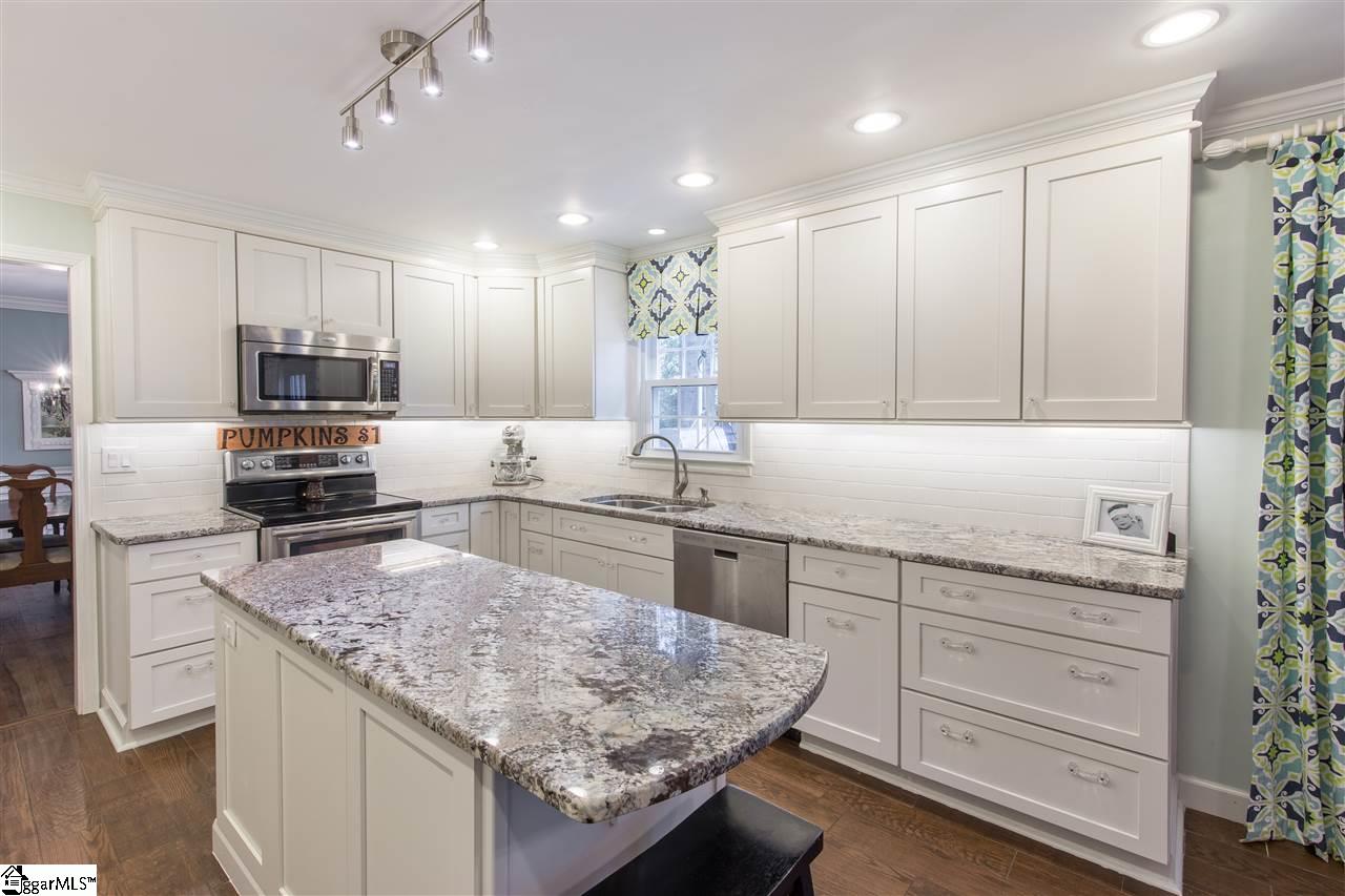400 Dove Tree Road Greenville, SC 29615 - Photo 2 of 34