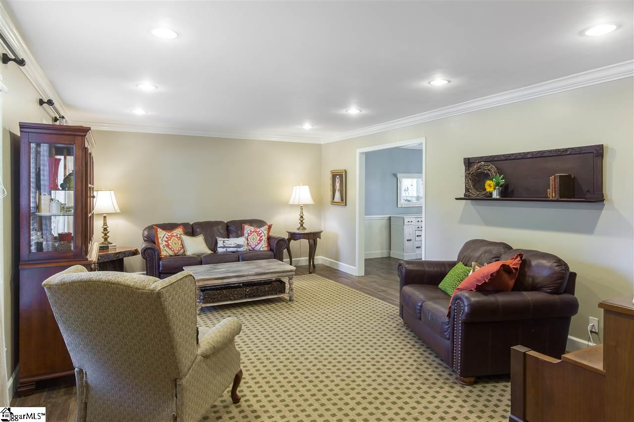400 Dove Tree Road Greenville, SC 29615 - Photo 7 of 34