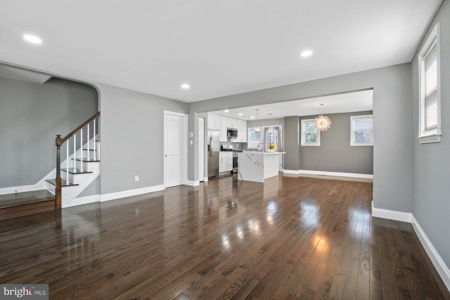821 Stamford Road Baltimore, MD 21229 - Photo 6 of 36 1st Level Open Concept
