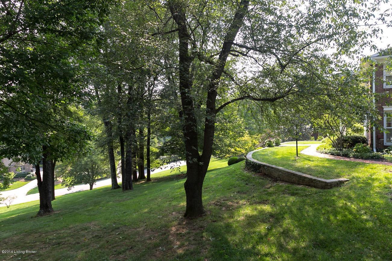 2115 Starmont Road Louisville, KY 40207 - Photo 31 of 37 RealTourCast - J Stough - Starmont (29 o
