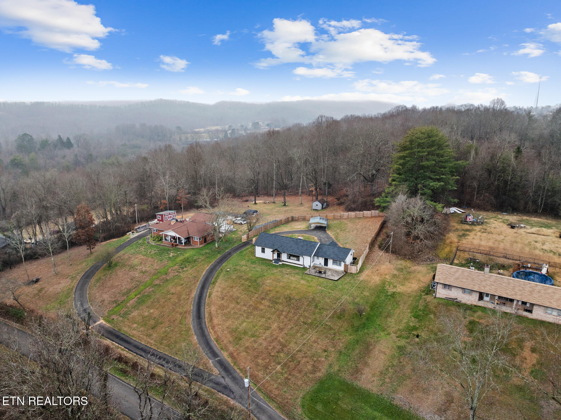 448 Woolsey Road Harriman, TN 37748 - Photo 5 of 42 DJI_20260107094144_0674_D