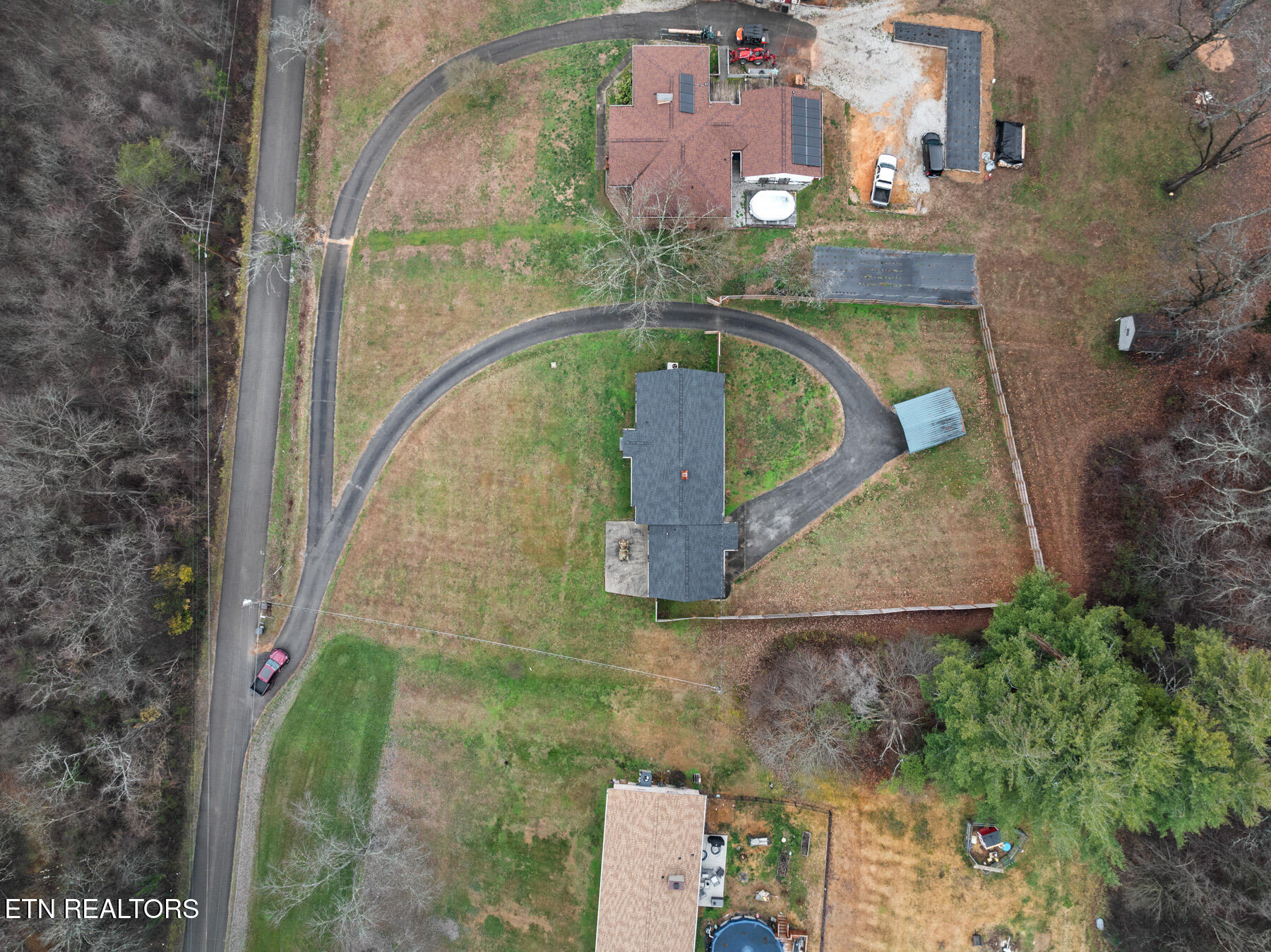 448 Woolsey Road Harriman, TN 37748 - Photo 6 of 42 DJI_20260107094555_0678_D