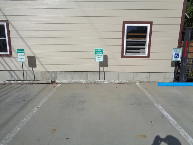 $1,200 | 170 East 1st Street, Unit 1, Corning, NY 14830