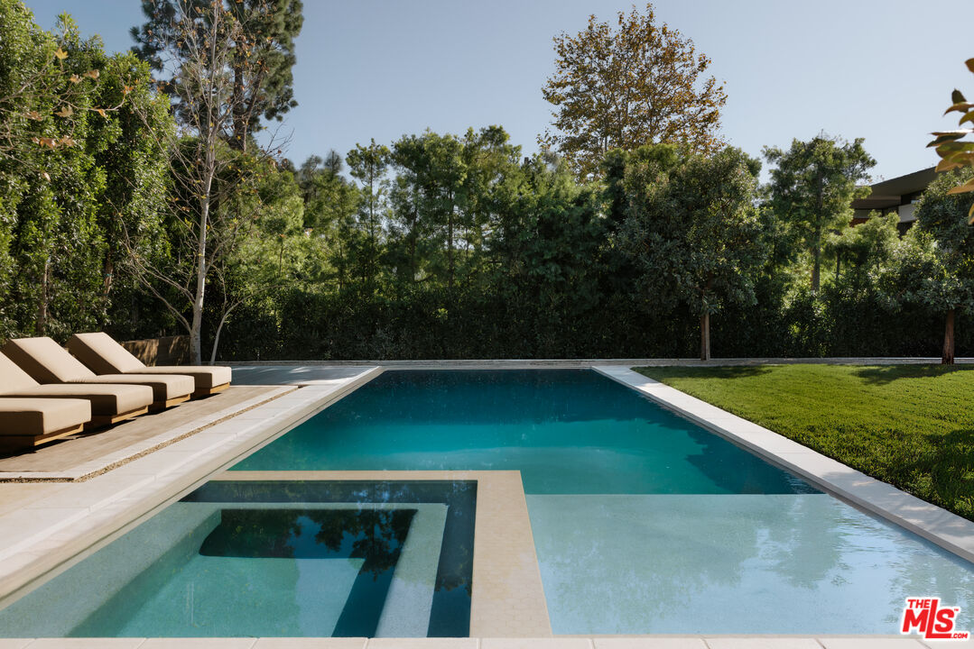 260 Homewood Road Los Angeles, CA 90049 - Photo 27 of 28