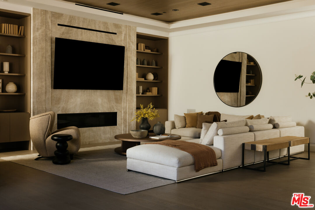 260 Homewood Road Los Angeles, CA 90049 - Photo 4 of 28