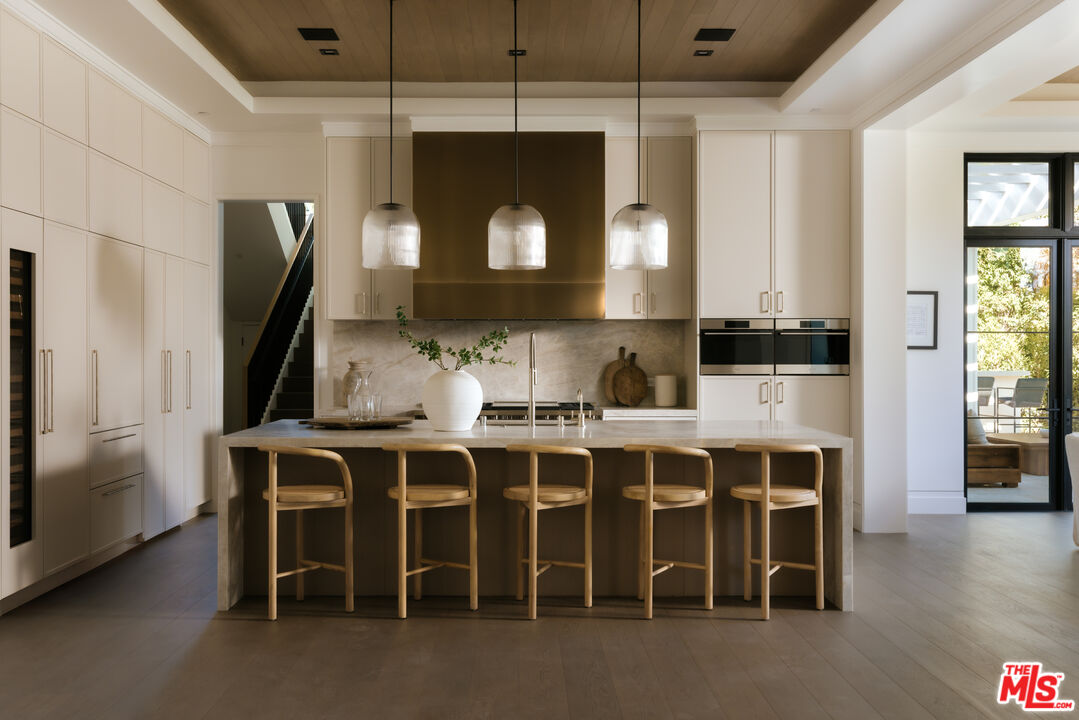 260 Homewood Road Los Angeles, CA 90049 - Photo 6 of 28