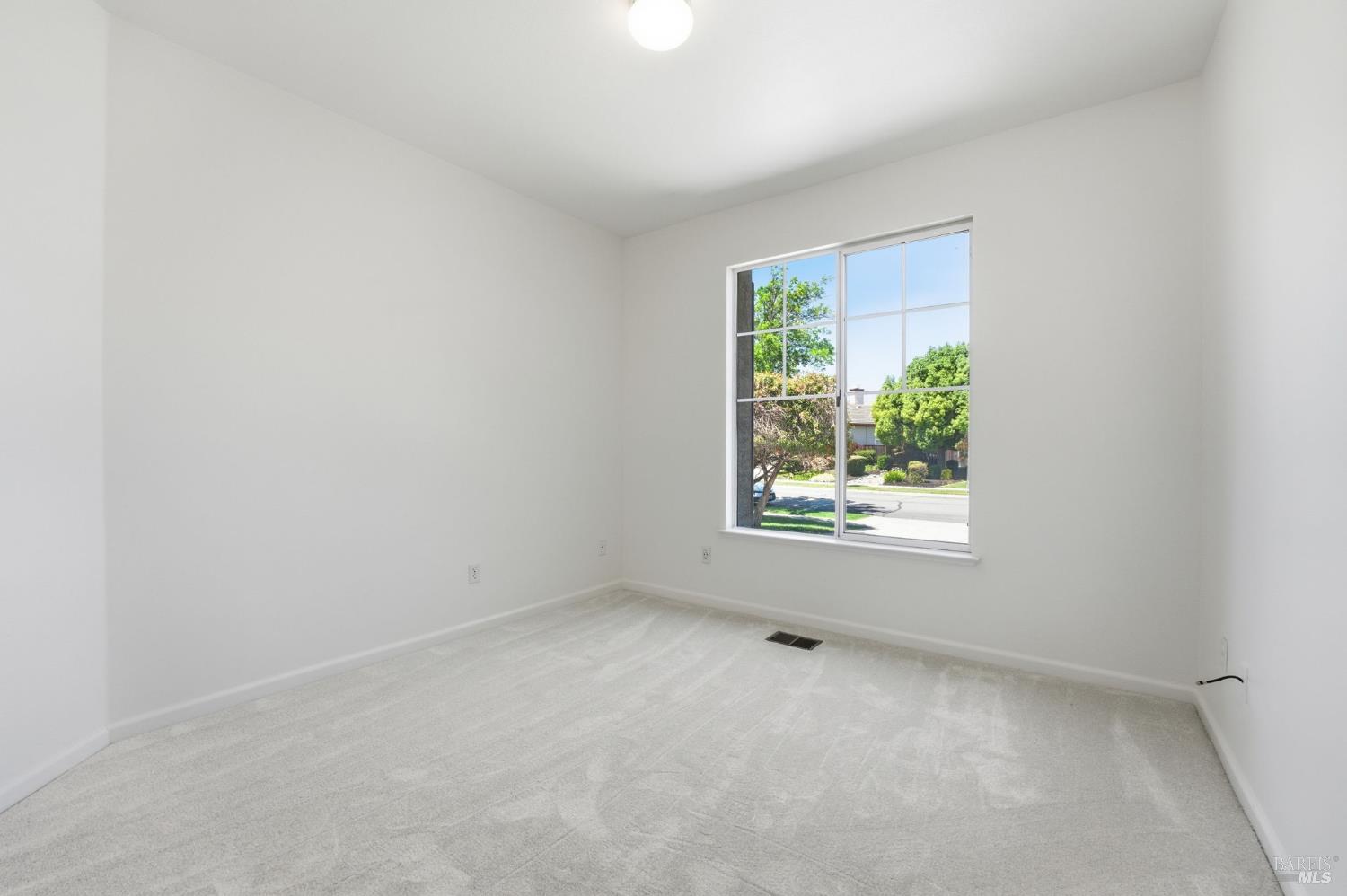 5148 Renaissance Court Fairfield, CA 94534 - Photo 51 of 79 an empty room with a window
