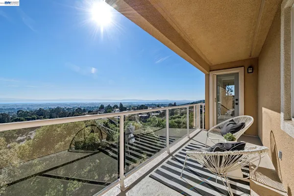 $1,149,000 | 8255 Skyline Circle, Oakland, CA 94605