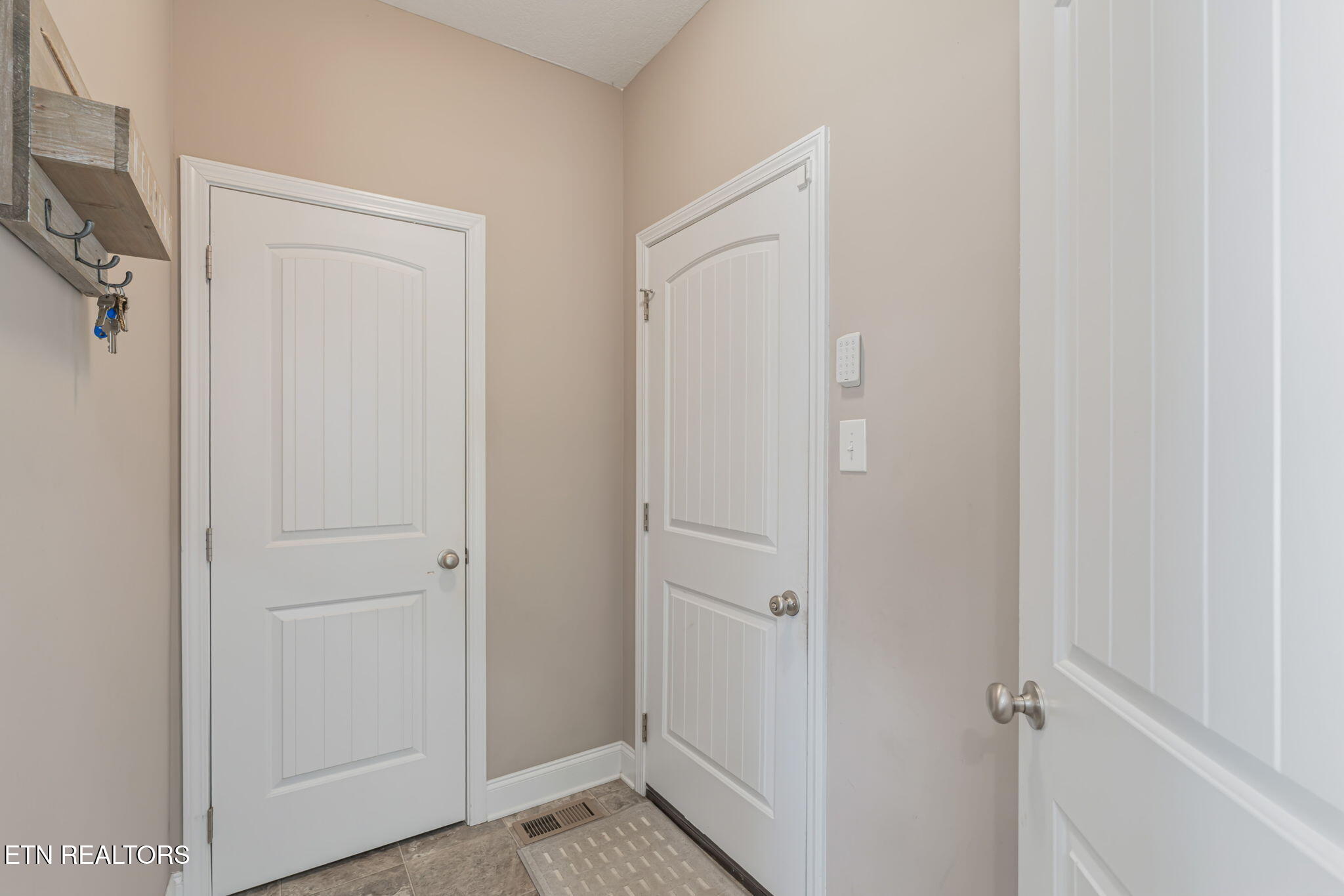 99 Fallberry Street Oak Ridge, TN 37830 - Photo 23 of 60 Mudroom