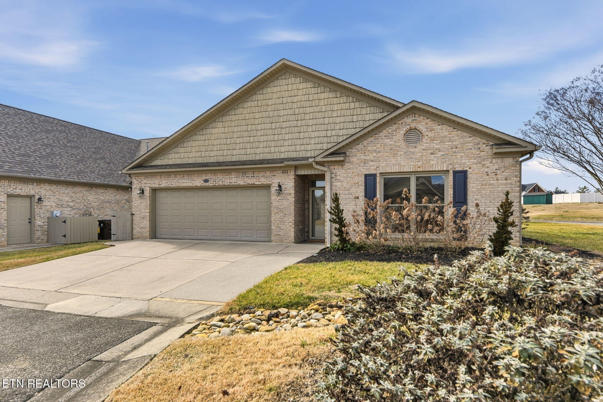 100 Dancer Lane Oak Ridge, TN 37830 - Photo 3 of 37 Gallery Image 3