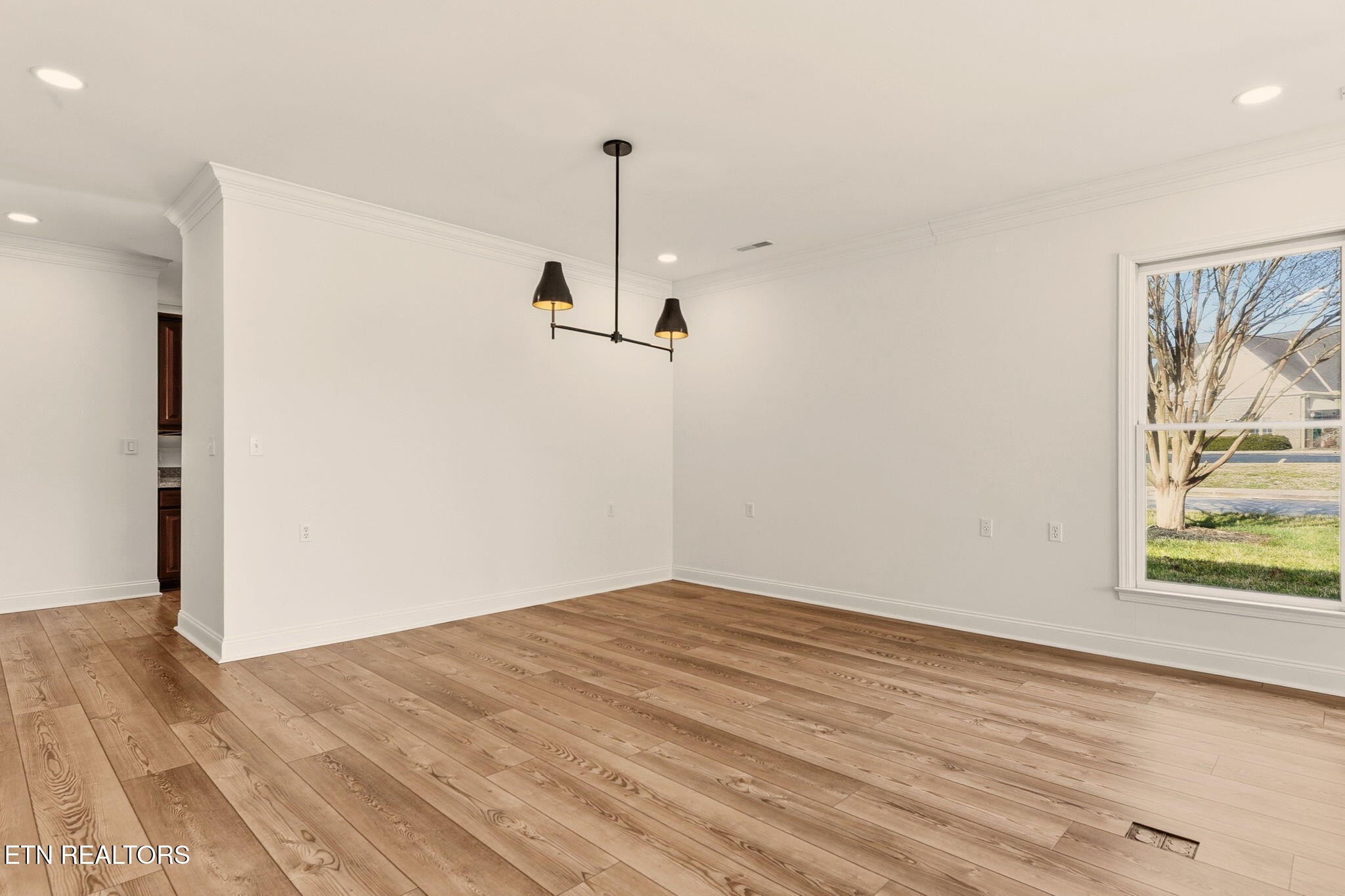100 Dancer Lane Oak Ridge, TN 37830 - Photo 8 of 37 Gallery Image 8