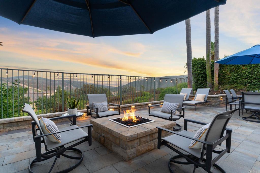 1673 Archer Road San Marcos, CA 92078 - Photo 30 of 47 a living room with patio furniture and a potted plants
