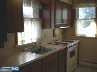215 Orchard Road Springfield, PA 19064 - Photo 5 of 12 Kitchen