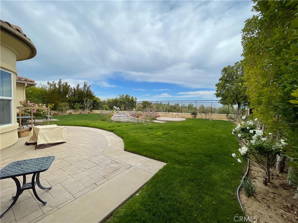 20124 Vía Cellini Porter Ranch, CA 91326 - Photo 35 of 49