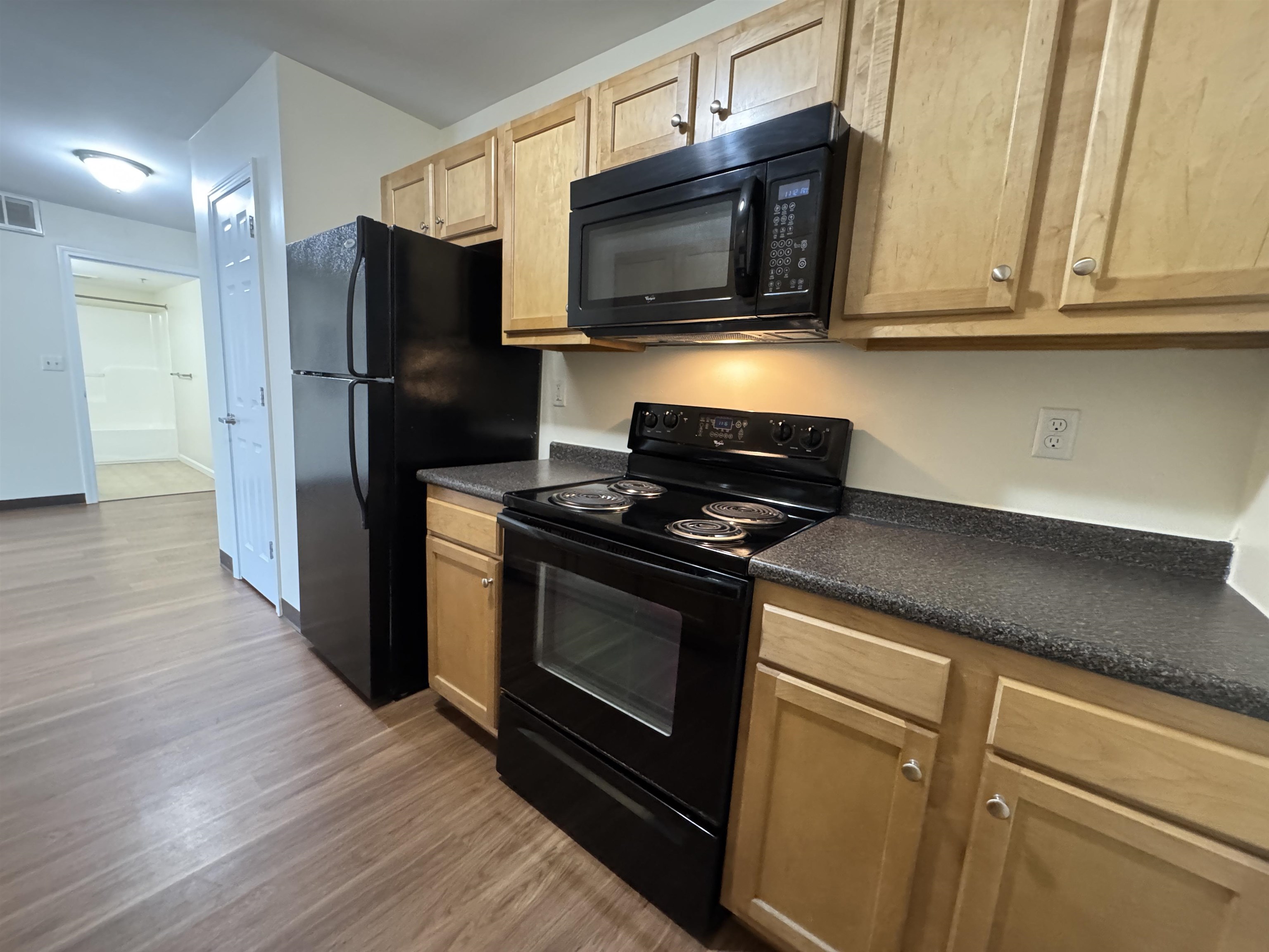 50 Sentinel Court, Unit 306 Manchester, NH 03103 - Photo 12 of 49