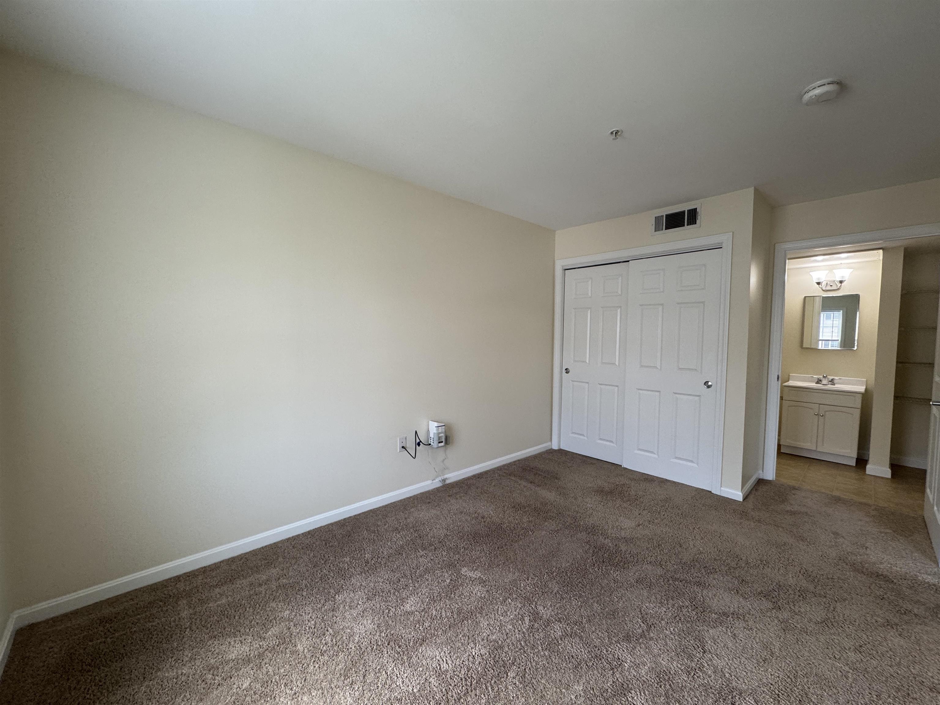 50 Sentinel Court, Unit 306 Manchester, NH 03103 - Photo 30 of 49