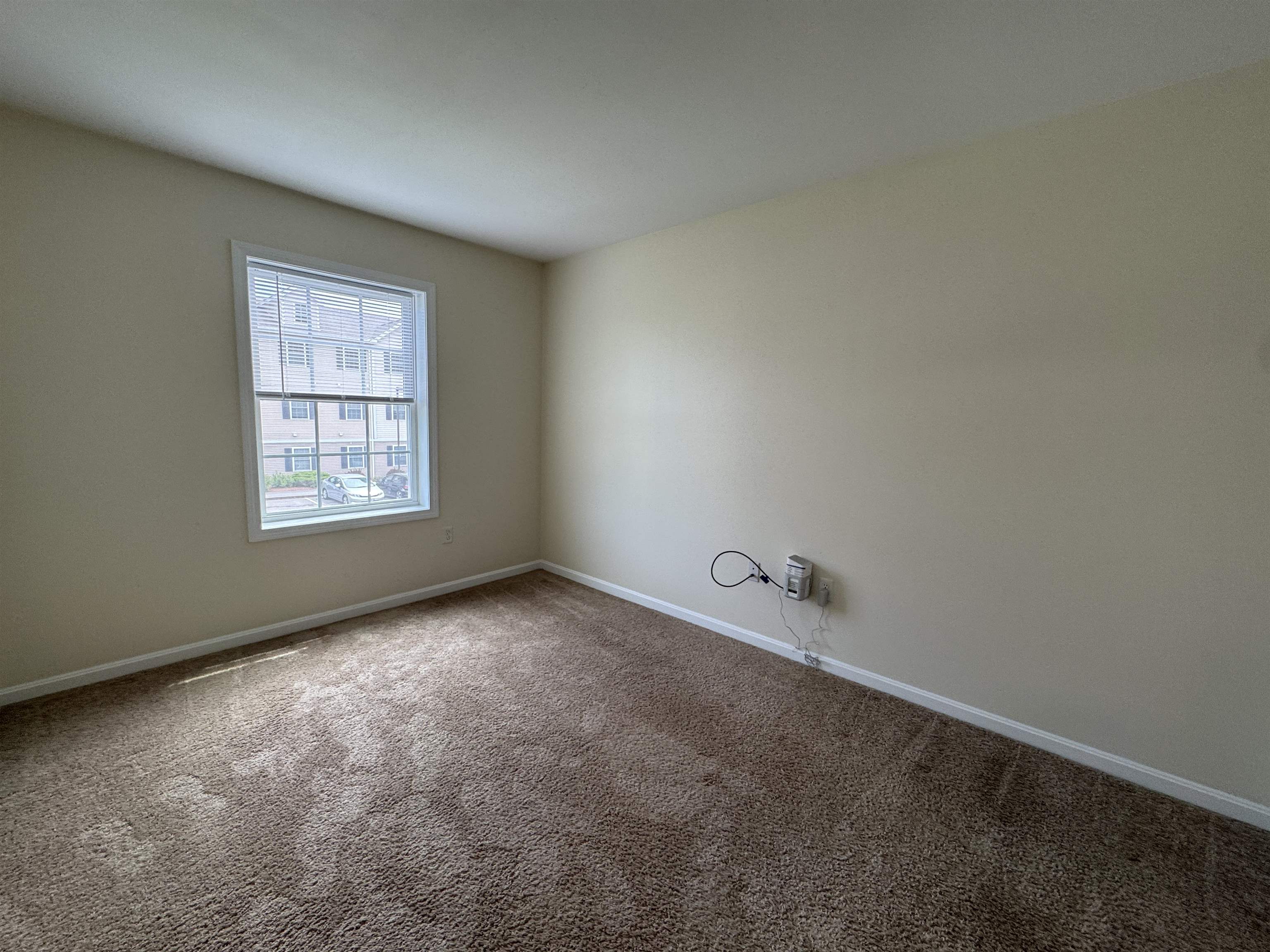 50 Sentinel Court, Unit 306 Manchester, NH 03103 - Photo 32 of 49