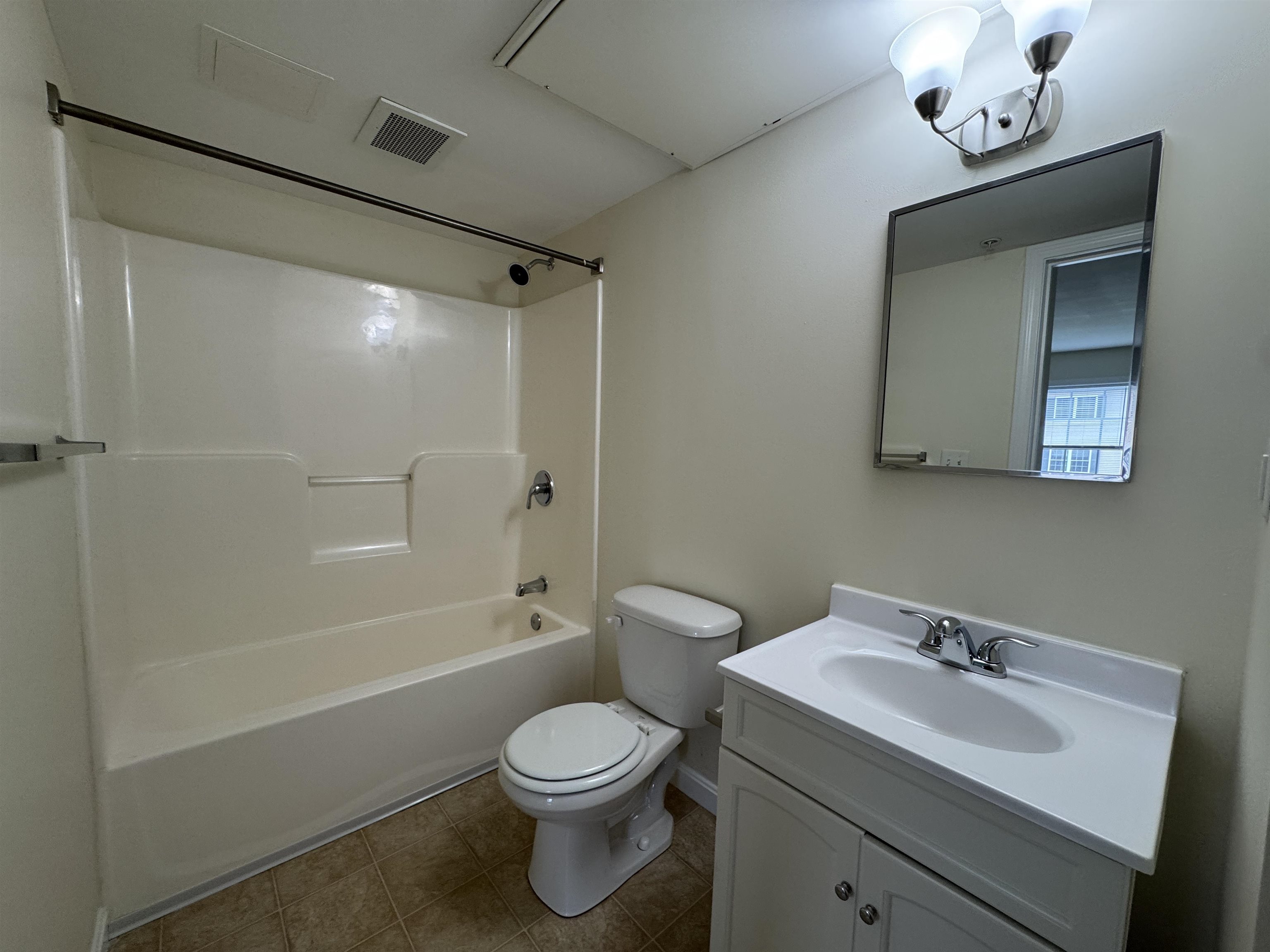 50 Sentinel Court, Unit 306 Manchester, NH 03103 - Photo 36 of 49