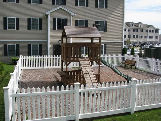 $1,965 | 50 Sentinel Court, Unit 306, Manchester, NH 03103