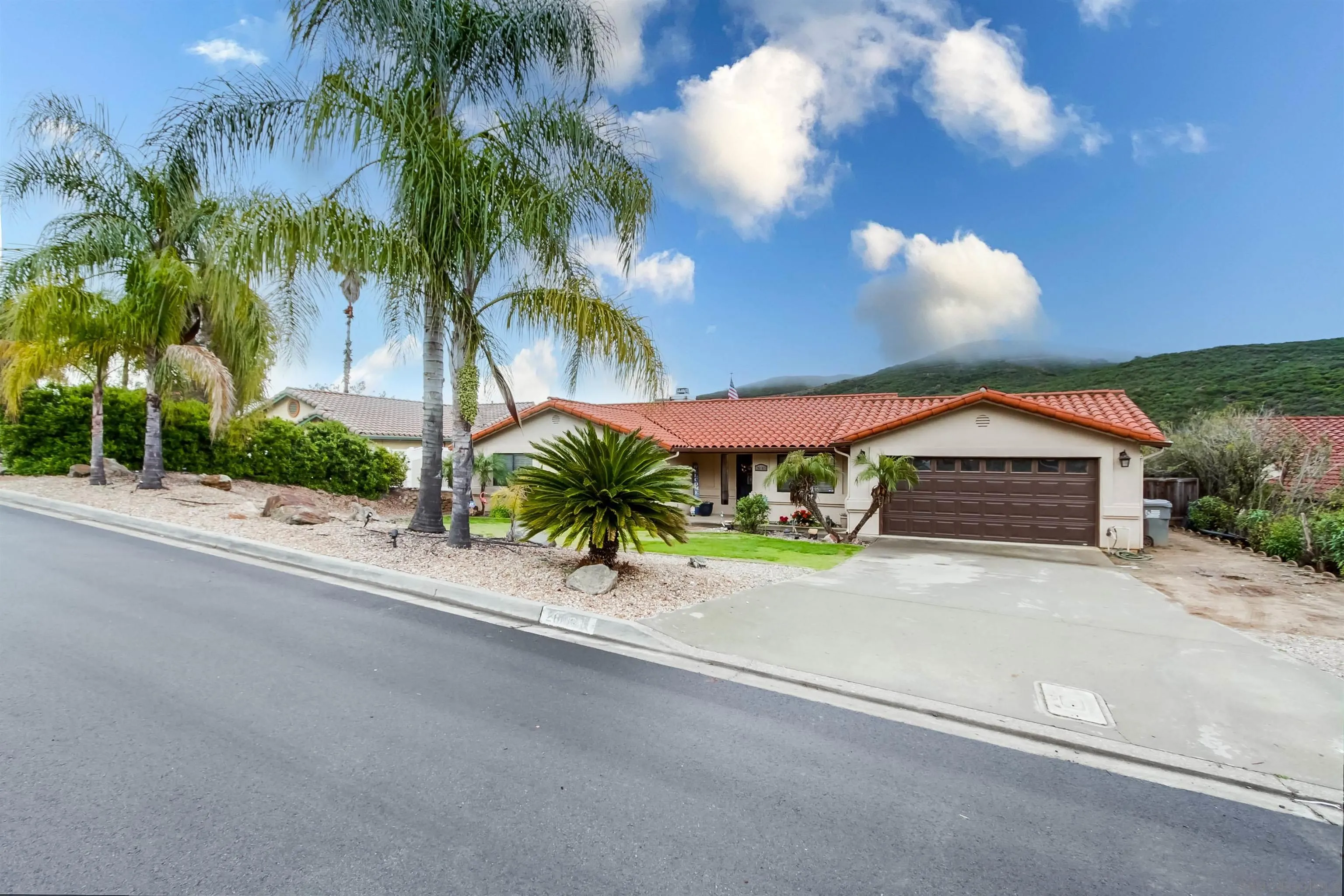 26163 Matlin Road Ramona, CA 92065 - Photo 4 of 71 Gallery Image 4